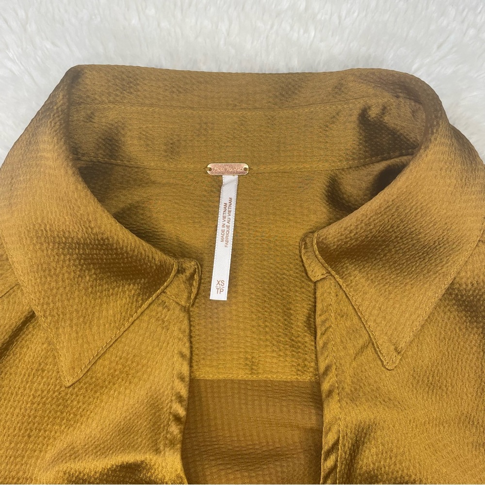 Free People Aurora Long Sleeve V-Neck Blouse in tiger eye - Picture 6 of 7